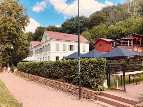 Gästehaus Phantasie - Accommodation - Eisenach