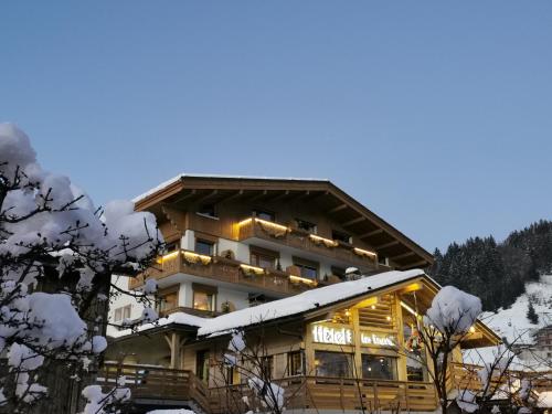Hôtel-Chalet Les Ecureuils Jardin, Piscine, Sauna