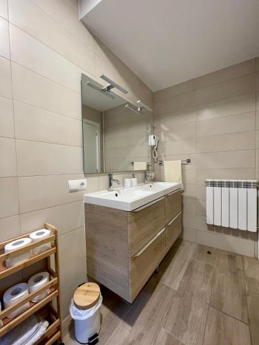 Vannas istaba, CASA NARCISA - Perfecta para familias y grupos - Valle del Silencio in Villanueva de Valdueza