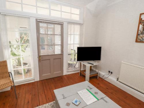 Ashfield Studio - image 4