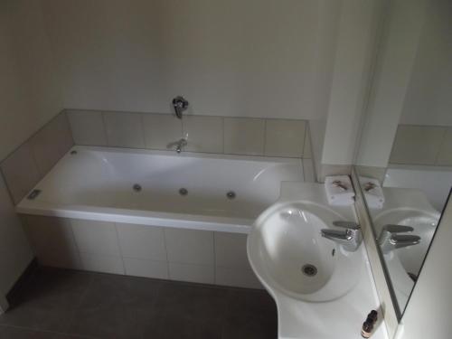 King Suite with Spa Bath
