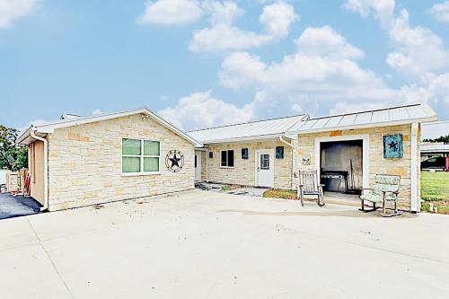 River Oaks Gem Unit B in Kingsland, USA