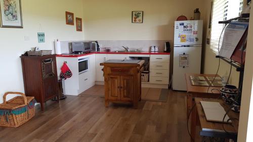 Kjøkken, The Wattle Lodge in Glendonbrook