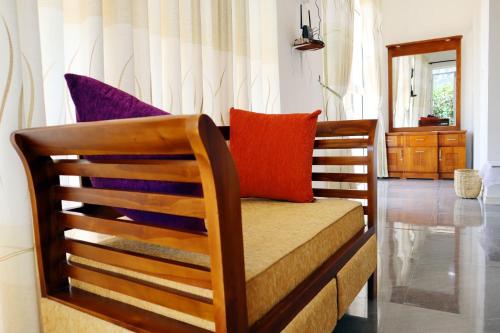 Deluxe Double Room image 10