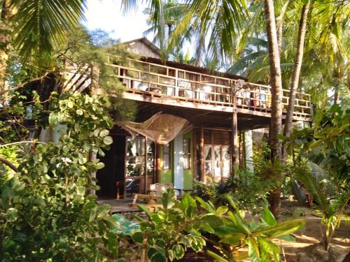 הסביבה הקרובה, Oliver`s Laguna ECO Lodge Hotel in Ngapali