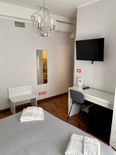 Comfort Double or Twin Room image 6