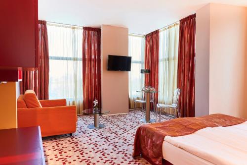 บริการและสิ่งอำนวยความสะดวก, Monet Hotel in เขตปลอฟดิฟตะวันออก