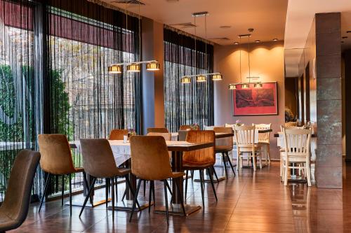 ห้องอาหาร, Monet Hotel in เขตปลอฟดิฟตะวันออก