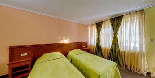 Troyan Plaza Hotel - image 9