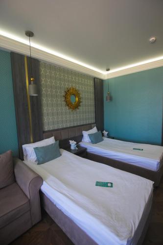 Aura Hotel