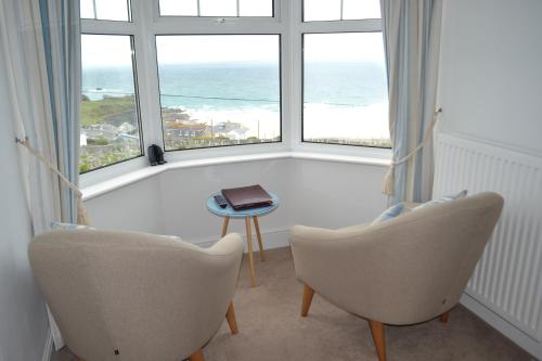 Tregony Guest House - image 4