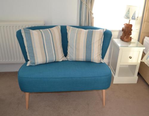 Standard Family Room image 5