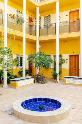 Cozy&quiet Apt in SanVicente st Andalusian patio, Seville (photo 5)