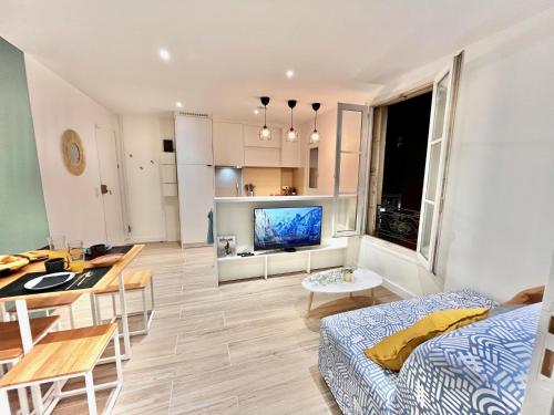 CLICHY QUARTIER VICTOR HUGO - Superbe appartement entierement renove