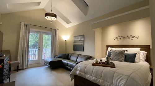 Kelowna Bed & Breakfast - CHATHAM HOUSE