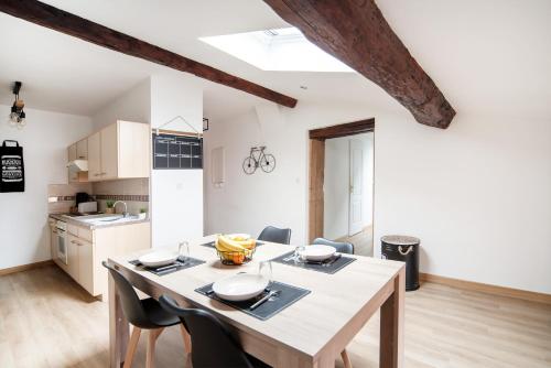 Appartement cosy et moderne en plein cœur du centre ville - Location saisonnière - Mâcon