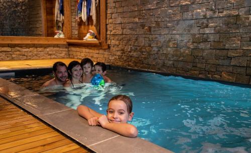 Gîte 5* piscine intérieure, sauna, à 20 mins des pistes de ski, à 300 m d’un Lac - Saulxures-sur-Moselotte