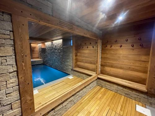 Gîte 5* piscine intérieure, sauna, à 20 mins des pistes de ski, à 300 m d’un Lac