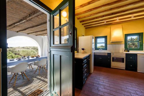 Traditional Villa 5-min walk to the beach