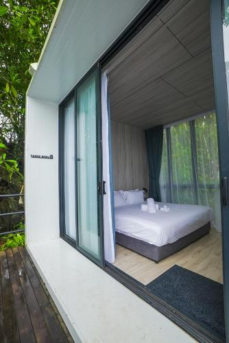 Roxy Tasik Biru Resort City Bau