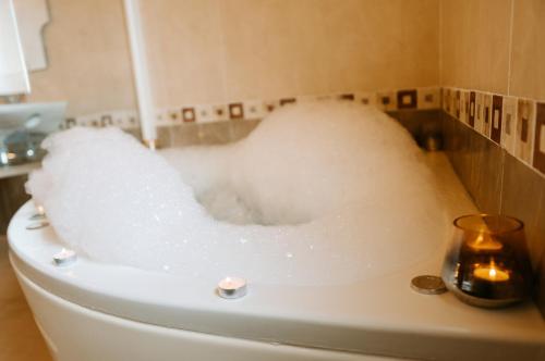 Double Room with Spa Bath