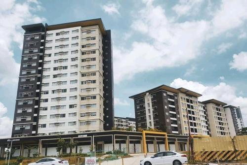 AVIDA ATRIA T2-C short walk mall,esplanade,wifi,netflix,kitchen,pool