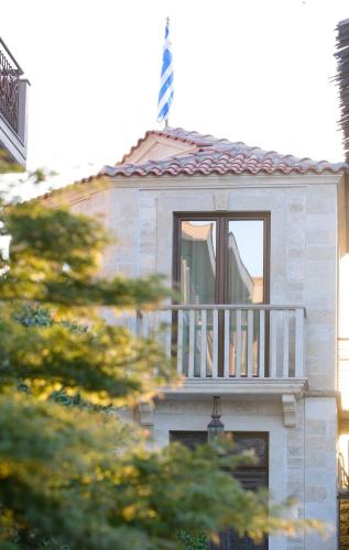 Achtis Hotel - image 10