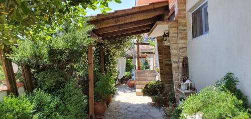  House in the Village in Fotolívos