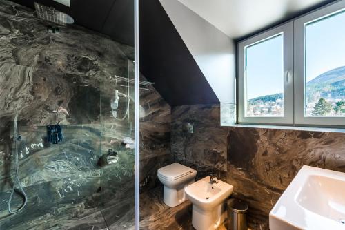 All Seasons Residence Design Hotel - Free parking