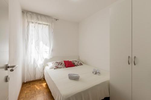Pujanke Residence - large 3 bedroom apartment, Split