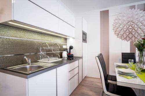 virtuvė, MyFlat Diamond Bay Apartment in Siofokas