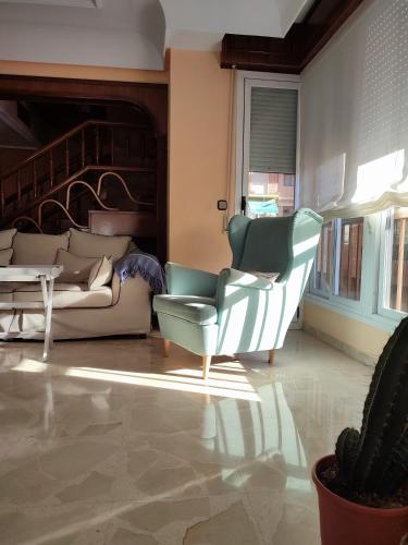  DUPLEX GRANDE CON DOS GRAJES in Albacete