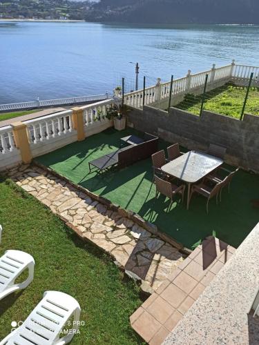  Casa da Costa - Vivienda con finca y vistas al mar, Pension in Cedeira