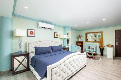 Puerto Vallarta South Shore Luxury Suites,