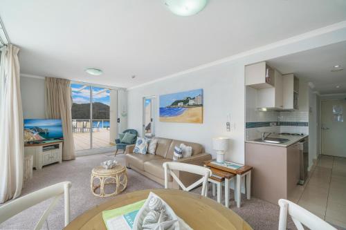 Bella Mare - 2 Bedroom Ocean View Terrace Apt - Central Coast Bella Mare - 2 Bedroom Ocean View Terrace Apt - Central Coast