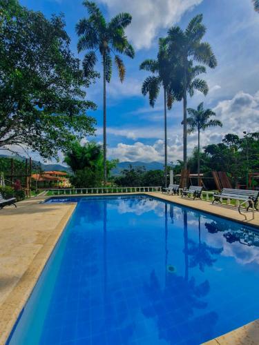 المنطقة المحيطة, Room with 2 double beds Number 14 in Risaralda