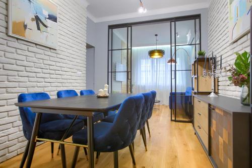 Premium Apartments Lovely 2BD Near the Parliament