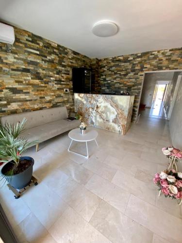 MAV Boutique Villa – Eforie Nord, CA