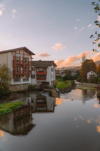 Hotel Itzalpea in Saint-Jean-Pied-de-Port