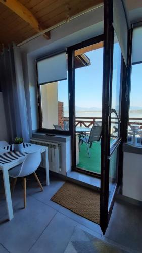 Deluxe Triple Room with Sea View