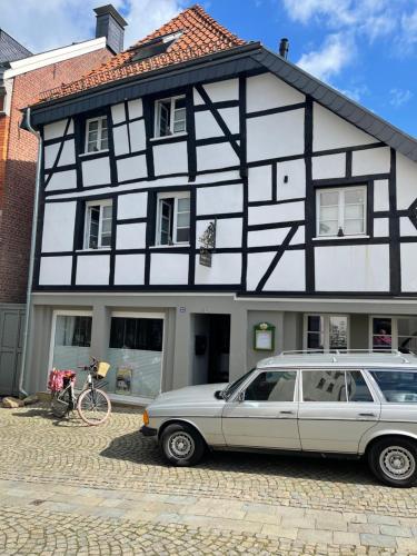 B&B Essen - Pension Ruhrfrosch - Bed and Breakfast Essen