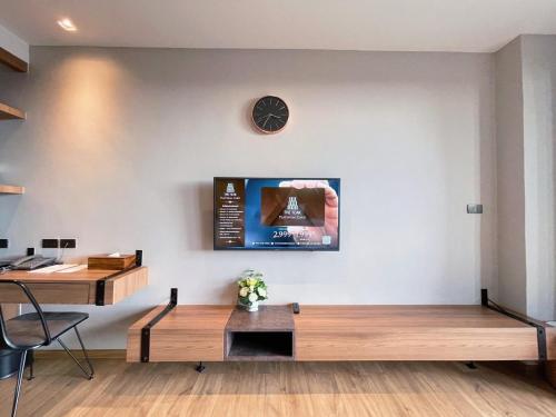 335742650 The Teak Hotel