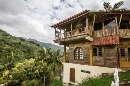 Hacienda Charrascal Coffe Farm