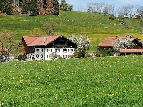 Ferienwohnung Bergblick - Apartment - Gestratz