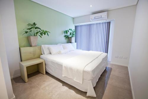 Le Montreal Apartments - image 4