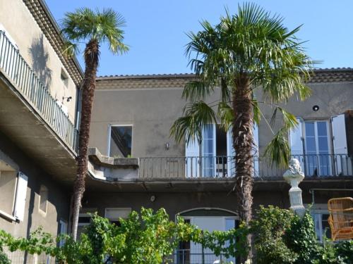 La Maison Jaffran, suite en ville - Accommodation - Privas