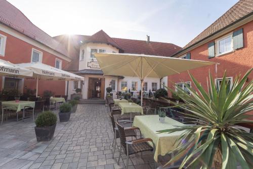 Landgasthof im Ehegrund - Accommodation - Sugenheim