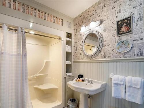 Burnap's Bed & Breakfast and Beyond - image 7