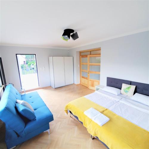 2 bedrooms, 4 beds