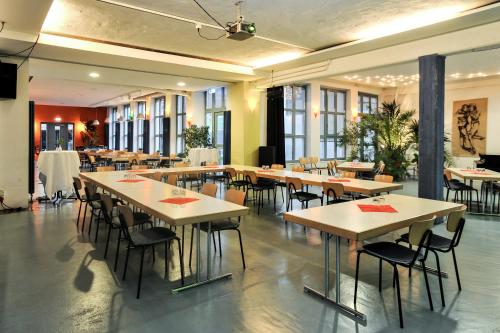 مطعم, Gästehaus abz Stuttgart (Gastehaus abz Stuttgart) in Untertürkheim